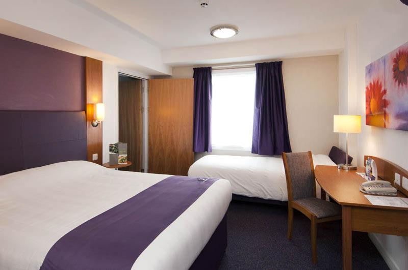 Premier Inn Coventry City Centre Ngoại thất bức ảnh